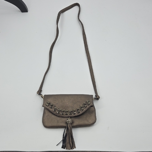 Chic Metallic Bronze Crossbody Bag with Tassel - Picture 3 of 16